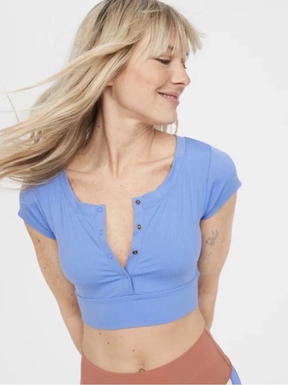aerie Ribbed Henley Crop Top in Periwinkle Blue size L.